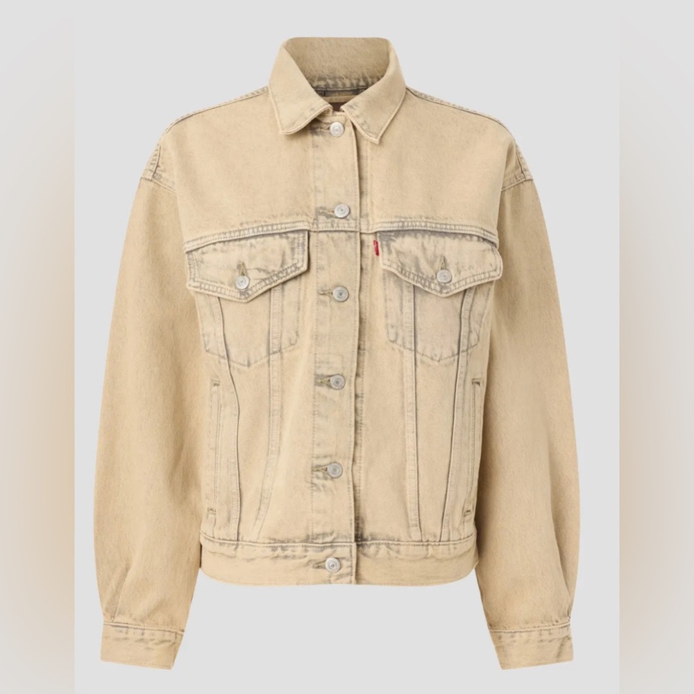 Levi's Women’s 90s Trucker Denim Jacket - Picture 3 of 9